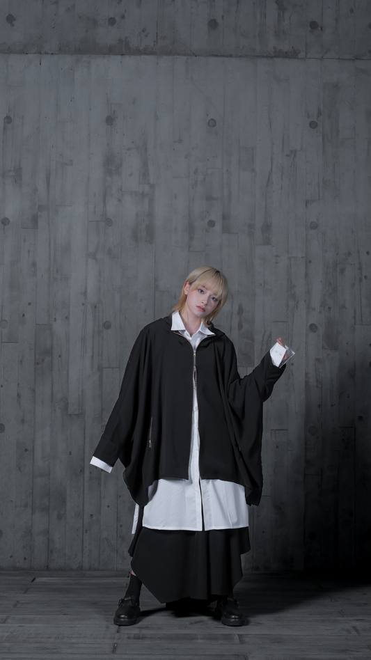 HY015-紅線披風外套 Pre-Order