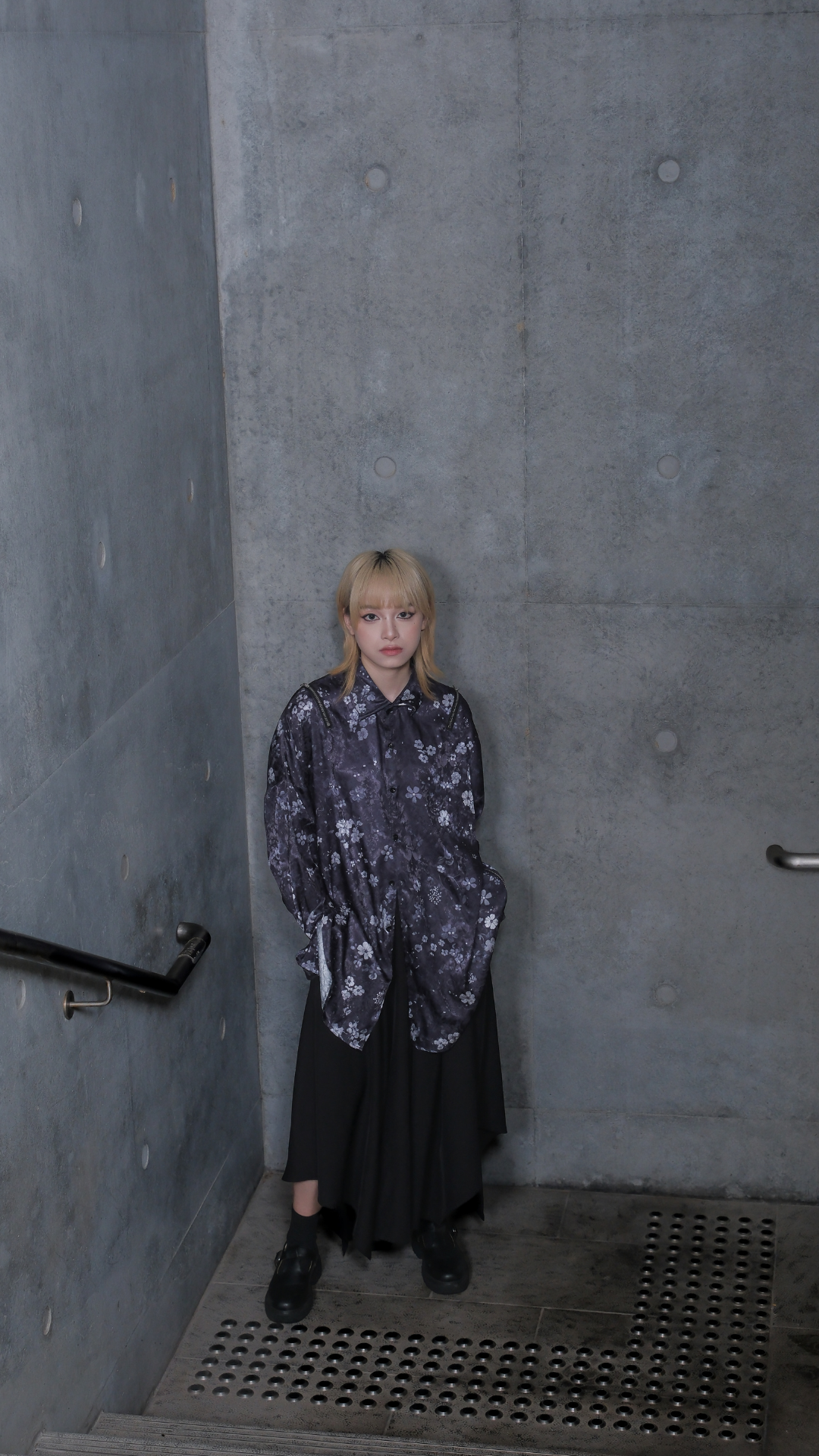 HY012-兩肩拉鏈印花恤衫-黑色 Pre-Order
