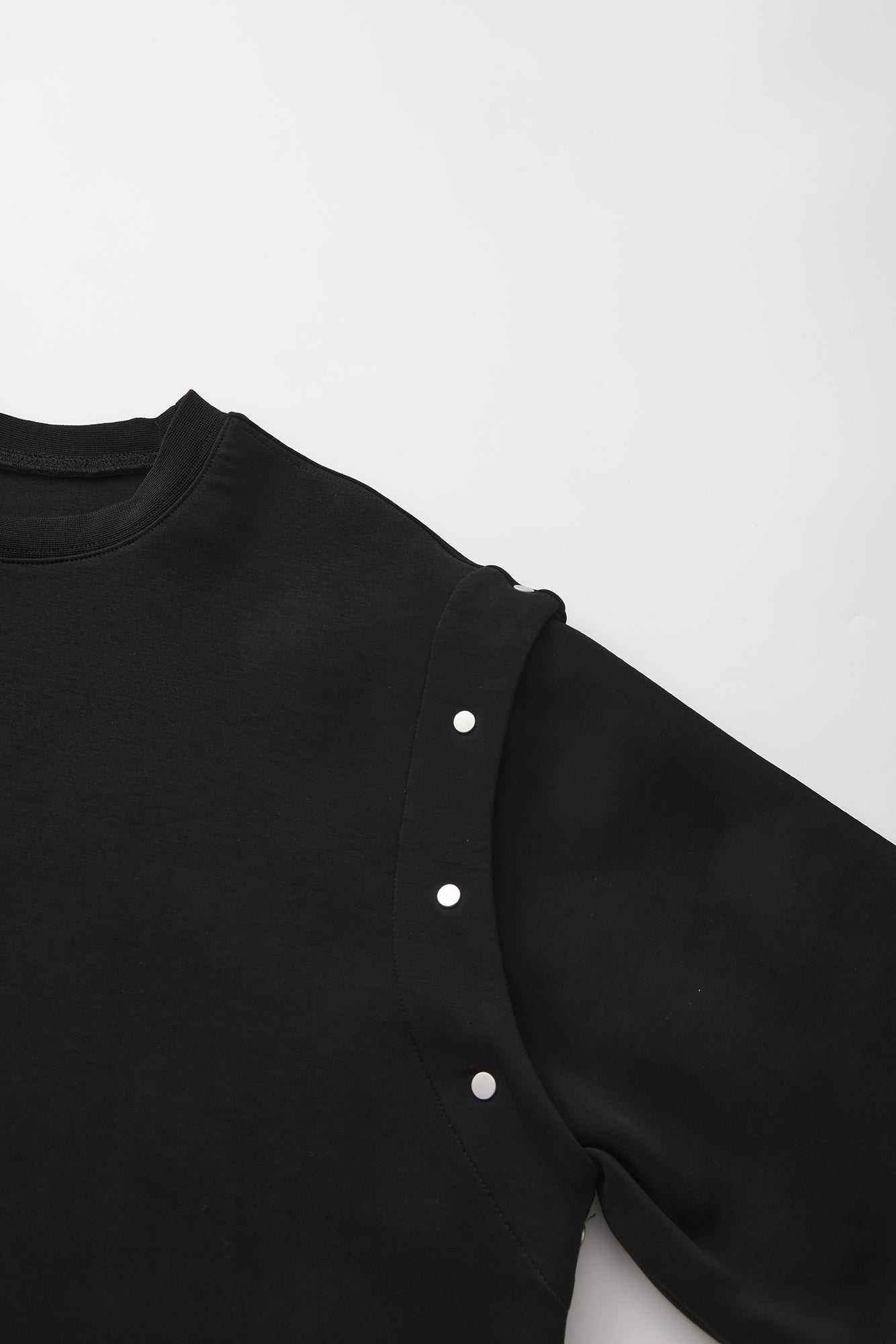 HL006 啪鈕T恤 Pre-Order